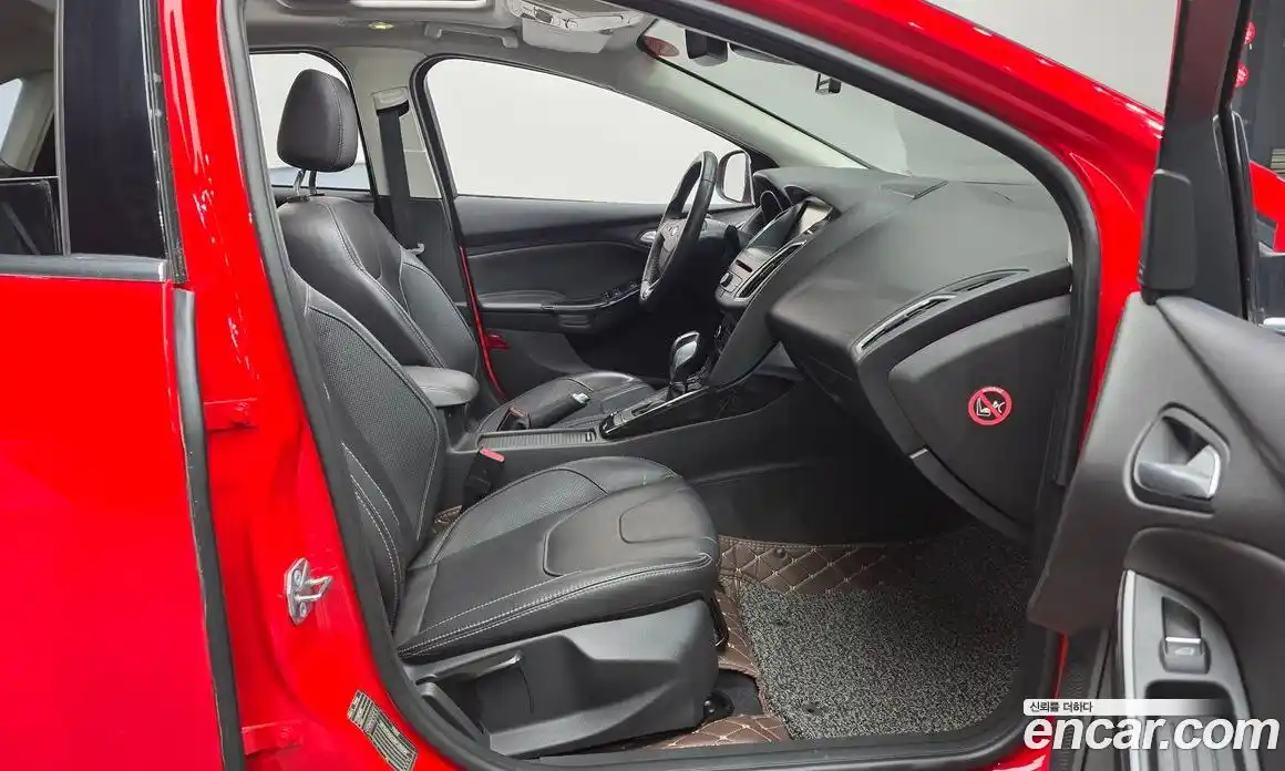 Ford Focus 2016 1.5 Автомат в Москве № 245646, фото 9