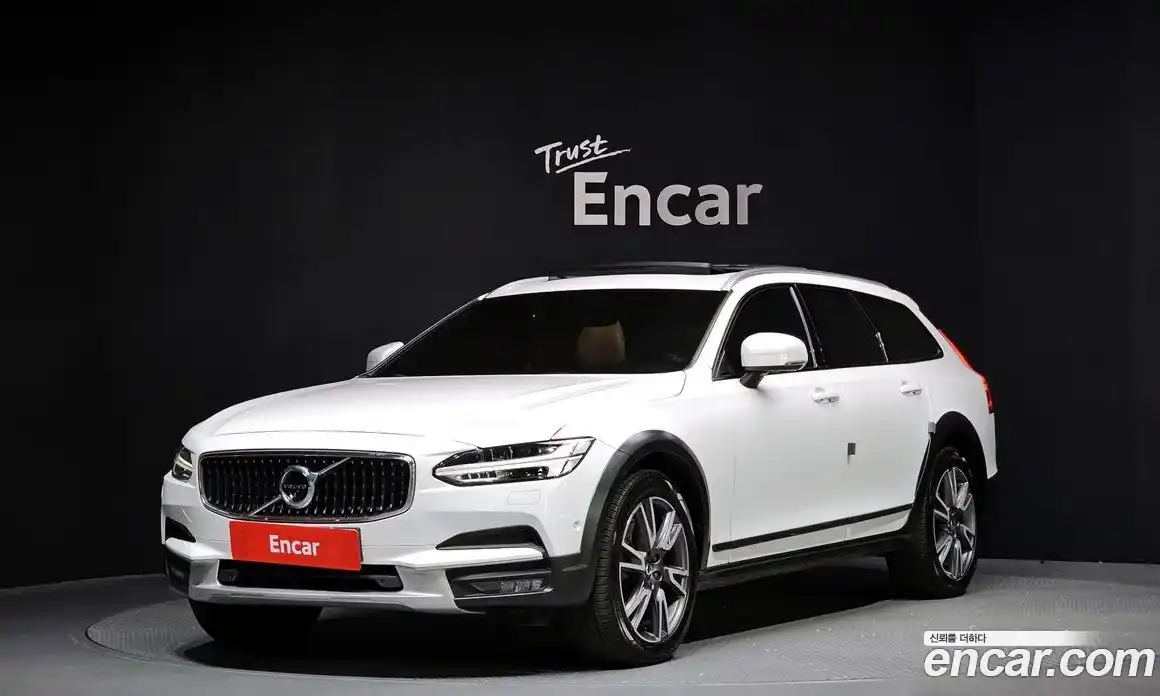 Volvo V90 2018 2.0 Автомат в Москве № 251277, фото 12
