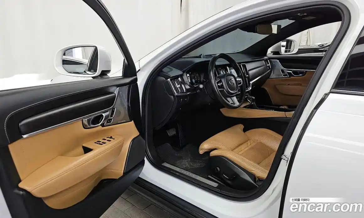 Volvo V90 2018 2.0 Автомат в Москве № 251277, фото 20