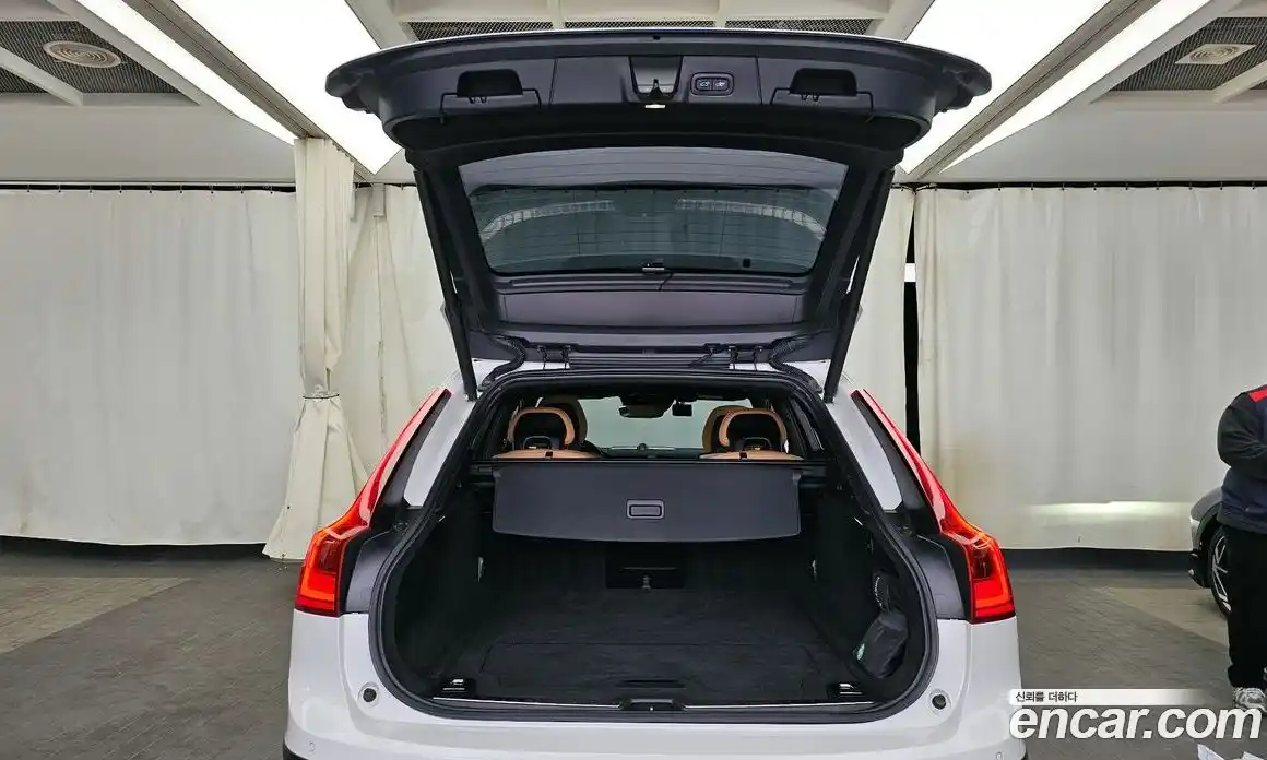 Volvo V90 2018 2.0 Автомат в Москве № 251277, фото 5