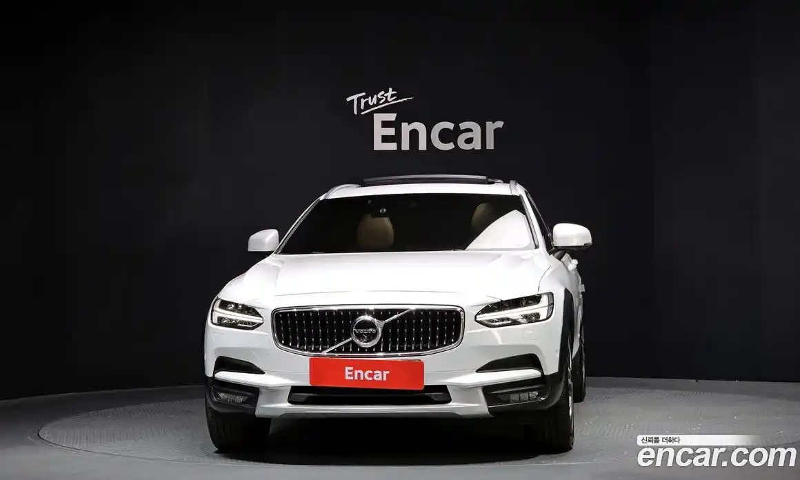 Volvo V90 2018 2.0 Автомат в Москве № 251277, фото 9