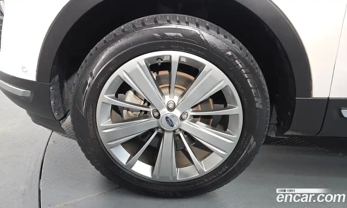 Ford Explorer 2018 2.3 Автомат в Москве № 255536, фото 4