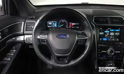 Ford Explorer 2018 2.3 Автомат в Москве № 255536, миниатюра 6