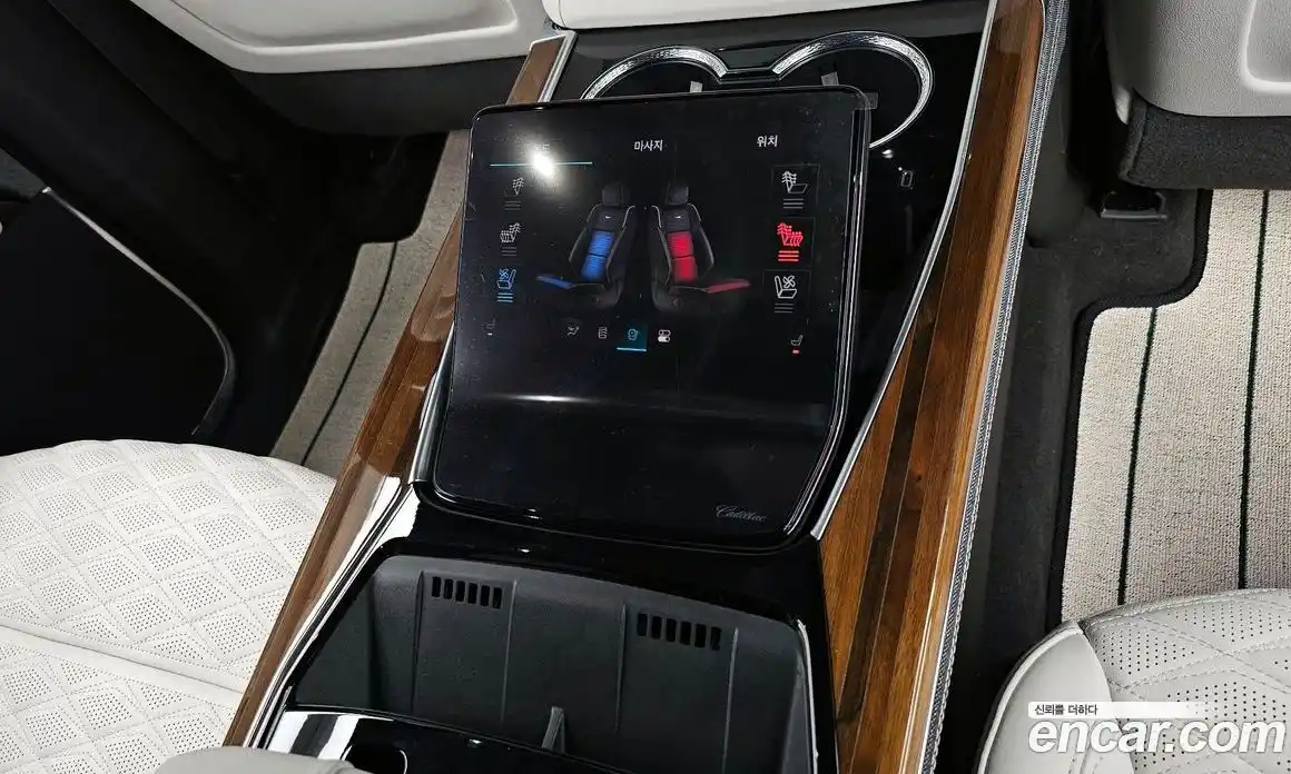 Cadillac Escalade 2025 6.2 Автомат в Москве № 256350, фото 18