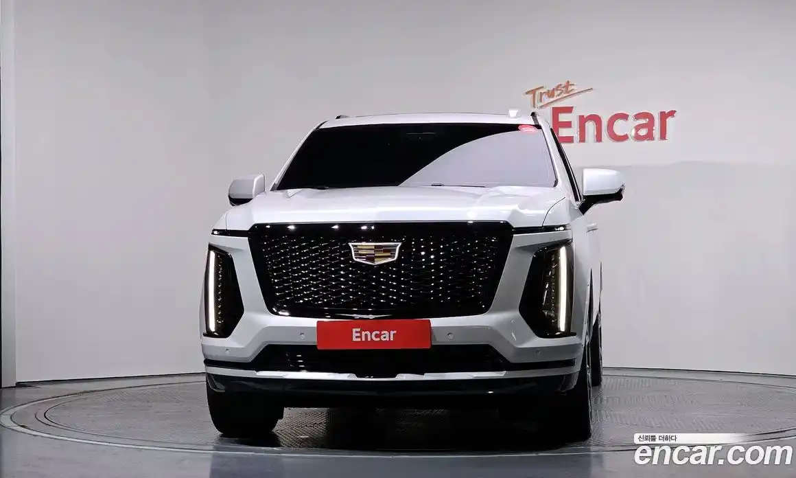 Cadillac Escalade 2025 6.2 Автомат в Москве № 256350, фото 3