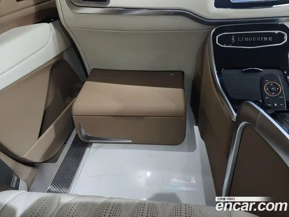 Cadillac Escalade 2023 6.2 Автомат в Москве № 256497, фото 14