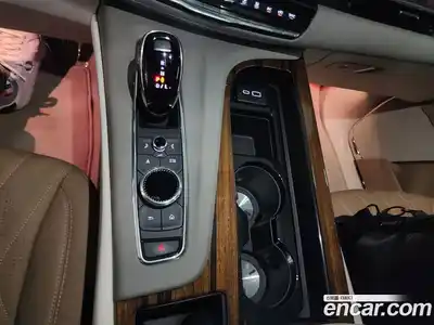 Cadillac Escalade 2023 6.2 Автомат в Москве № 256497, миниатюра 9