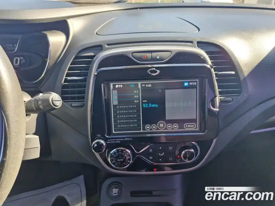 Renault QM3 2016 1.5 Автомат в Москве № 266543, фото 13