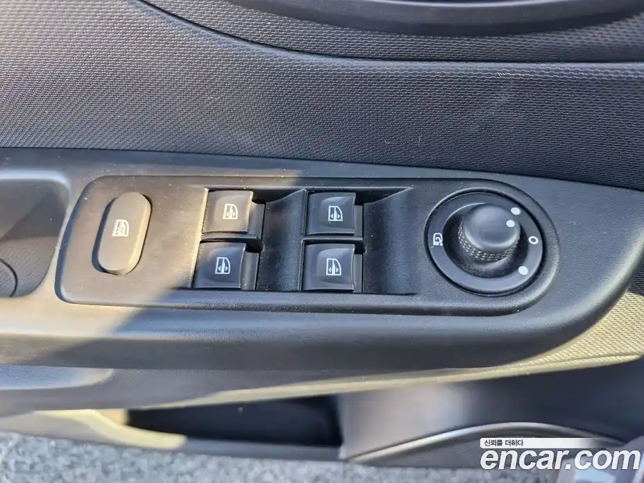 Renault QM3 2016 1.5 Автомат в Москве № 266543, фото 16