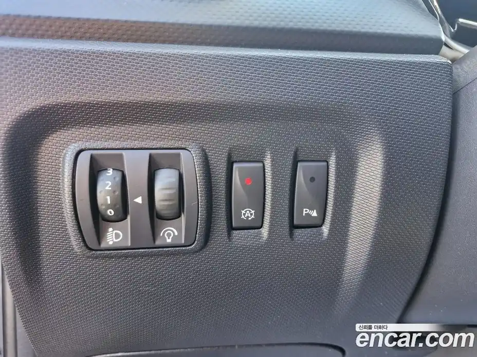 Renault QM3 2016 1.5 Автомат в Москве № 266543, фото 17