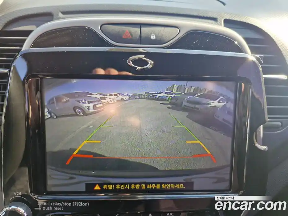 Renault QM3 2016 1.5 Автомат в Москве № 266543, фото 18