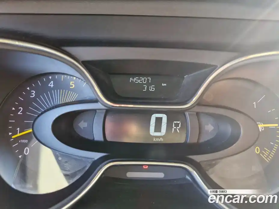 Renault QM3 2016 1.5 Автомат в Москве № 266543, фото 19