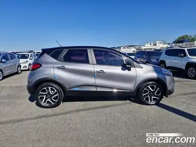 Renault QM3 2016 1.5 Автомат в Москве № 266543, миниатюра 4