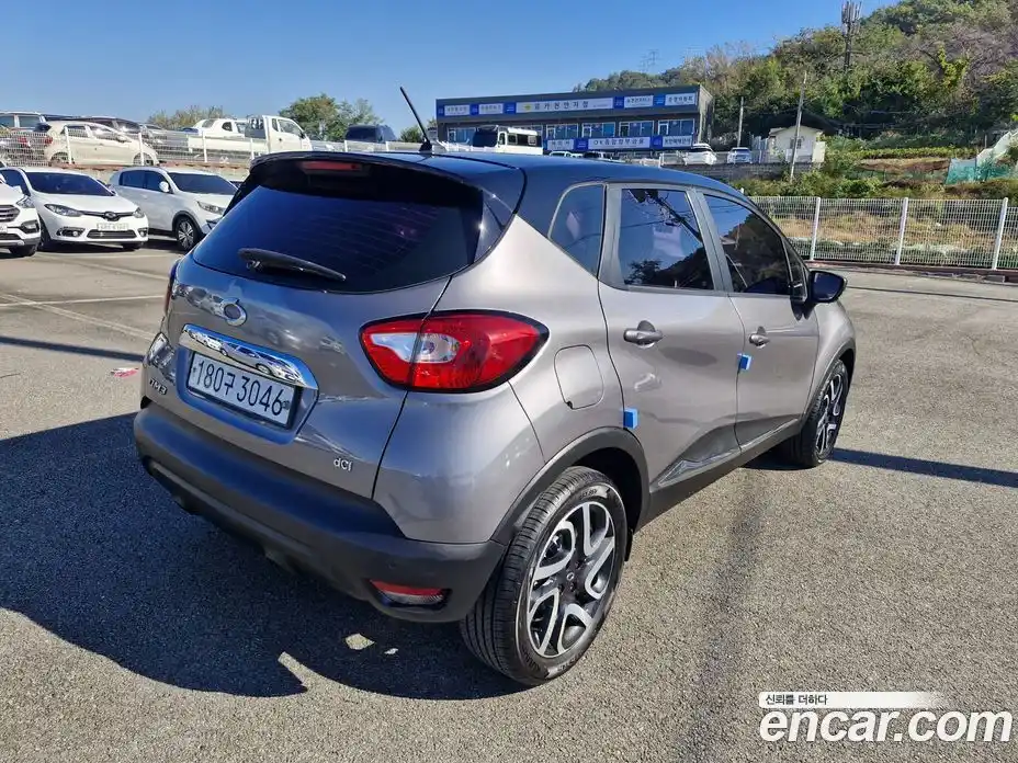 Renault QM3 2016 1.5 Автомат в Москве № 266543, фото 5