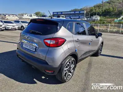 Renault QM3 2016 1.5 Автомат в Москве № 266543, миниатюра 5