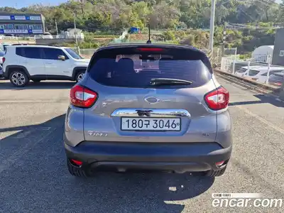 Renault QM3 2016 1.5 Автомат в Москве № 266543, миниатюра 6