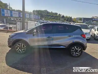 Renault QM3 2016 1.5 Автомат в Москве № 266543, миниатюра 8