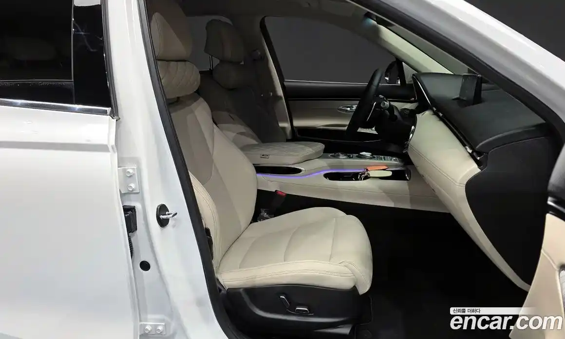 Genesis GV70 2024 2.5 Автомат в Москве № 289050, фото 11