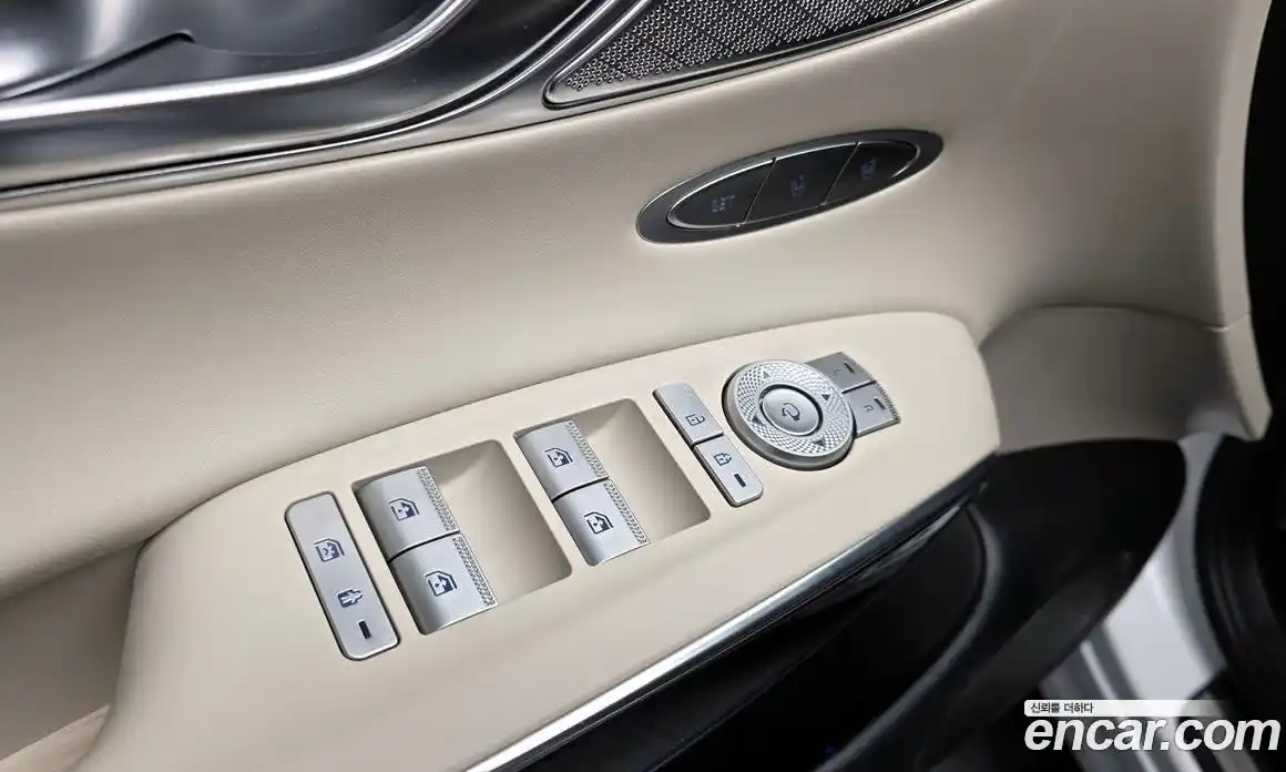 Genesis GV70 2024 2.5 Автомат в Москве № 289050, фото 14