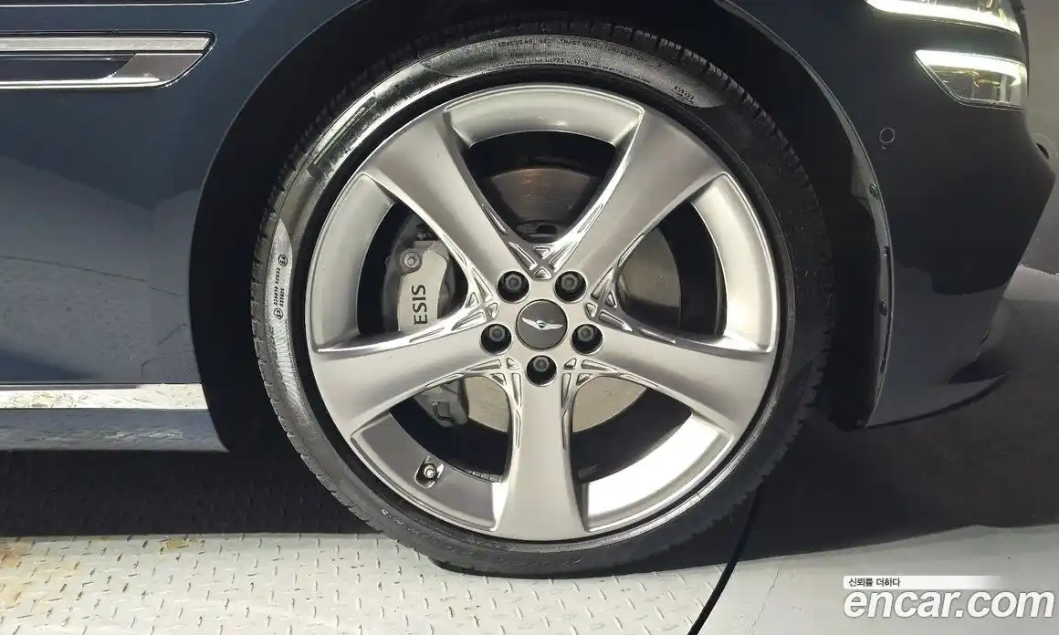 Genesis G80 2023 2.5 Автомат в Москве № 289107, фото 14