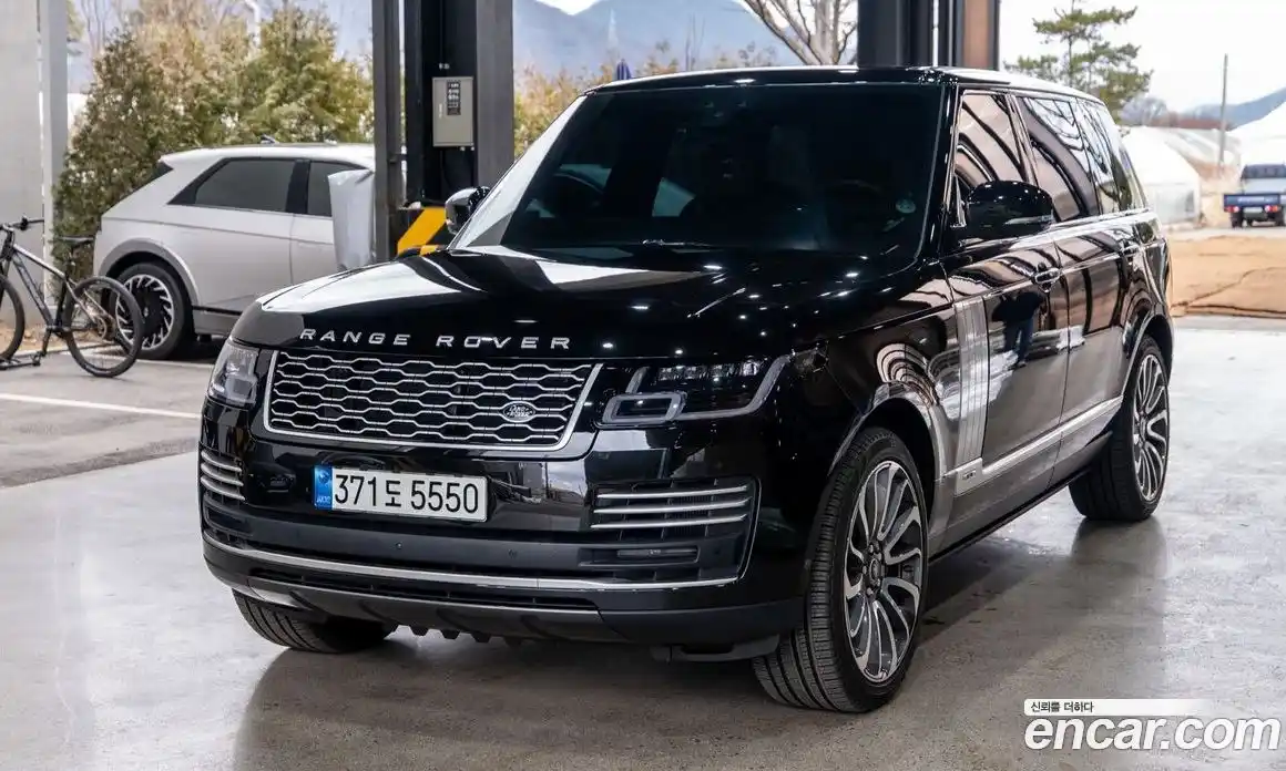 Land Rover Range-Rover 2021 5.0 Автомат в Москве № 296219, фото 3