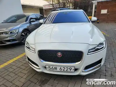 Jaguar XF, 2018