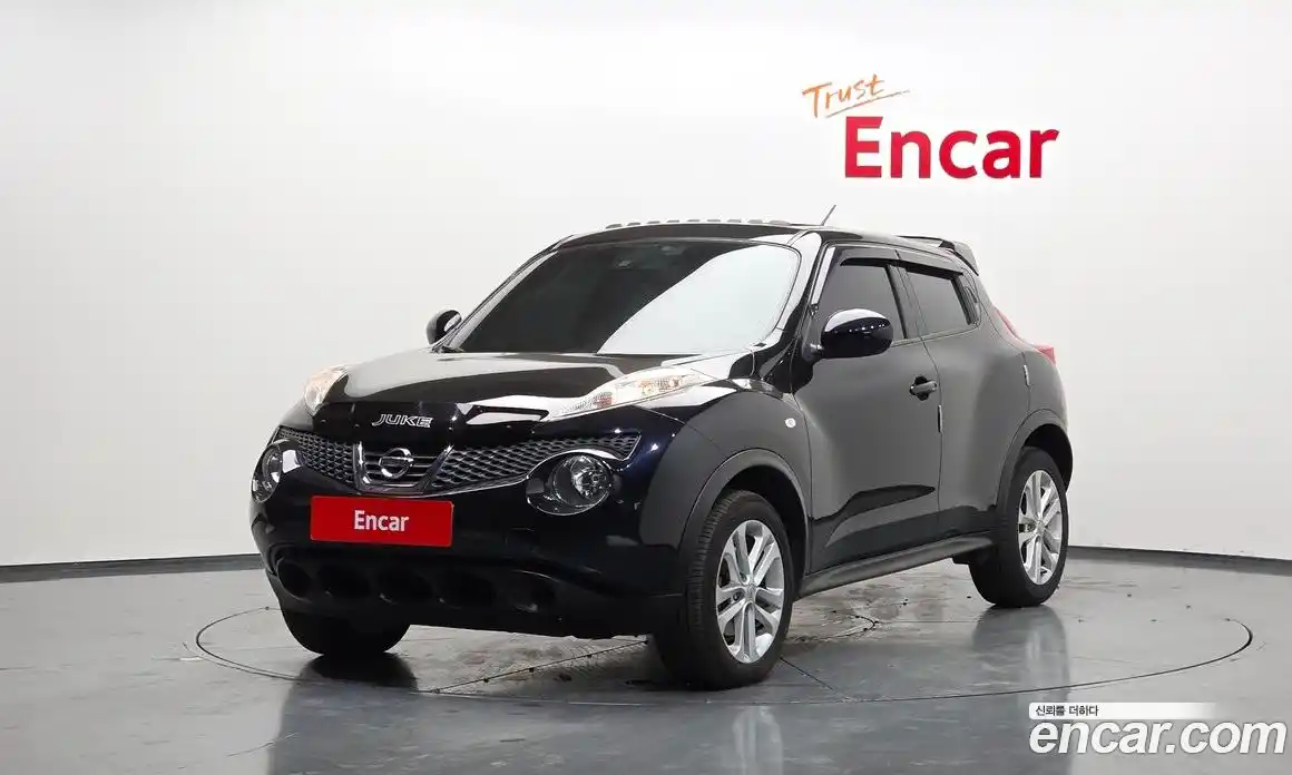 Nissan Juke 2014 1.6 Автомат в Москве № 312538, фото 18
