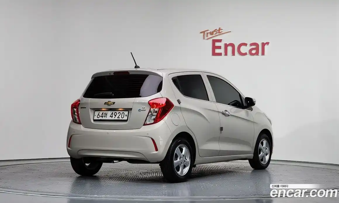 Chevrolet Spark 2018 1.0 Автомат в Москве № 314304, фото 13