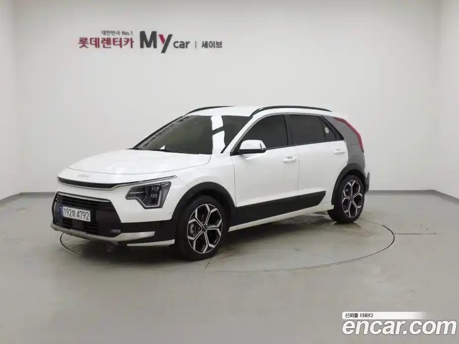 Kia Niro 2024 1.6 Автомат в Москве № 322145, фото 1