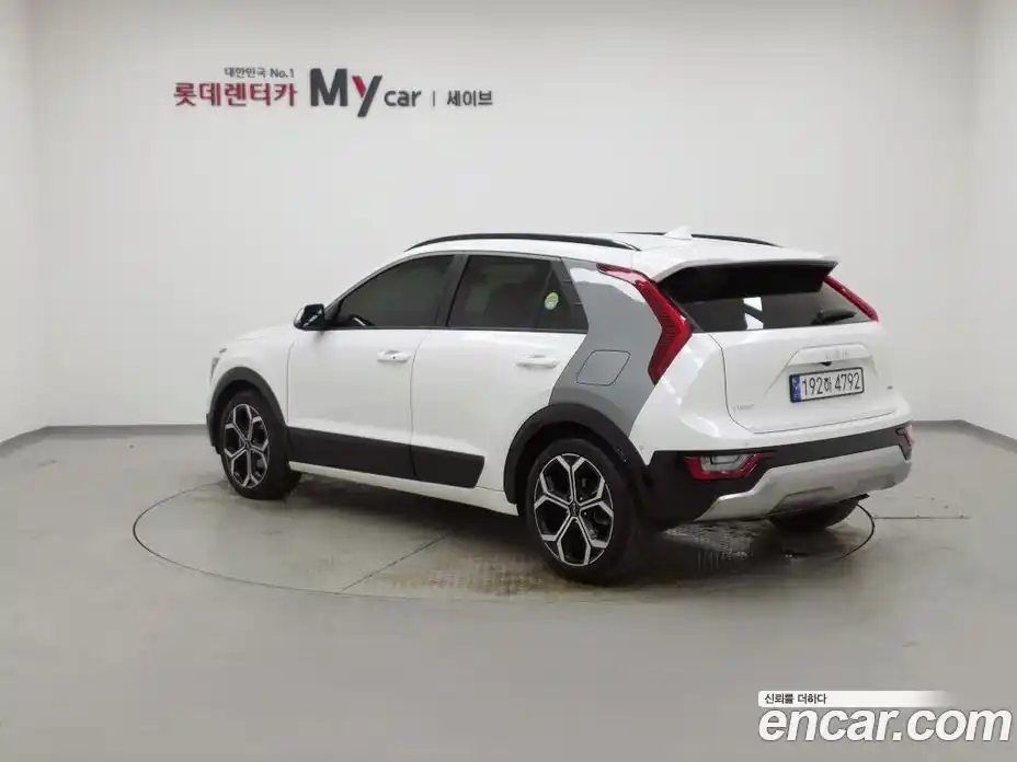 Kia Niro 2024 1.6 Автомат в Москве № 322145, фото 3