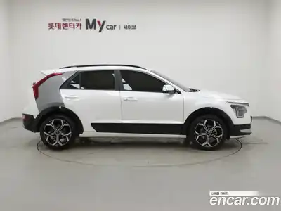 Kia Niro 2024 1.6 Автомат в Москве № 322145, миниатюра 6
