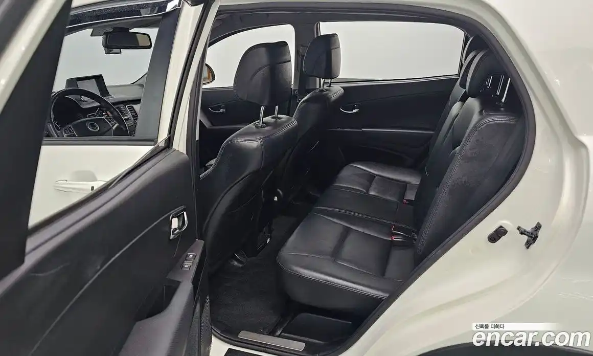 SsangYong Korando 2013 2.0 Автомат в Москве № 324433, фото 18