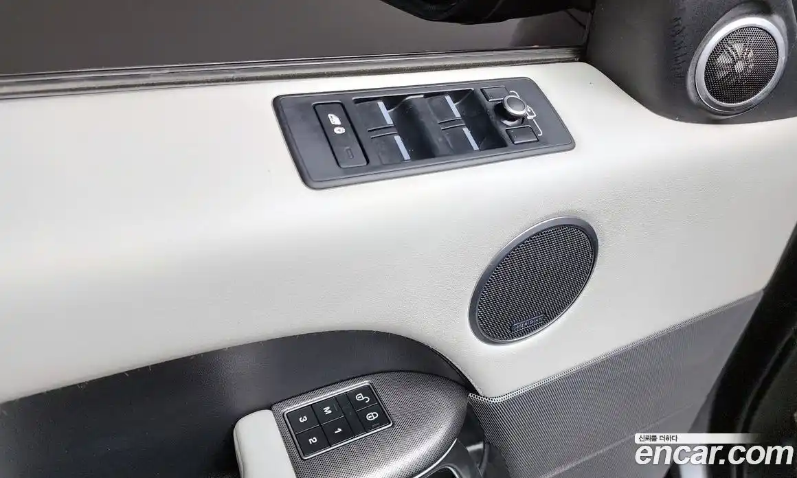 Land Rover Range-Rover Sport 2016 3.0 Автомат в Москве № 328276, фото 14