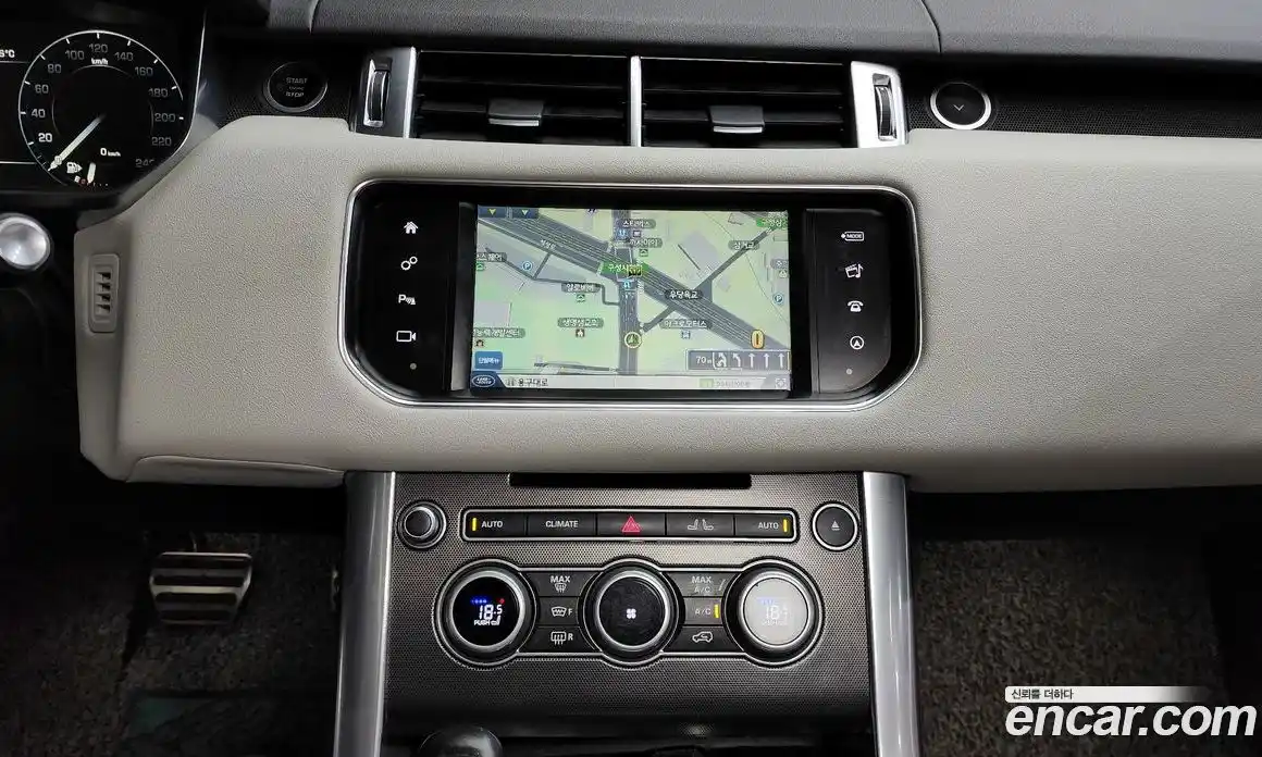 Land Rover Range-Rover Sport 2016 3.0 Автомат в Москве № 328276, фото 15