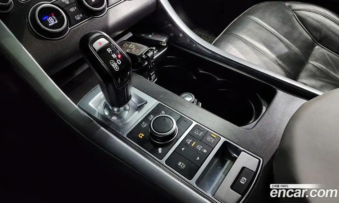 Land Rover Range-Rover Sport 2016 3.0 Автомат в Москве № 328276, фото 9