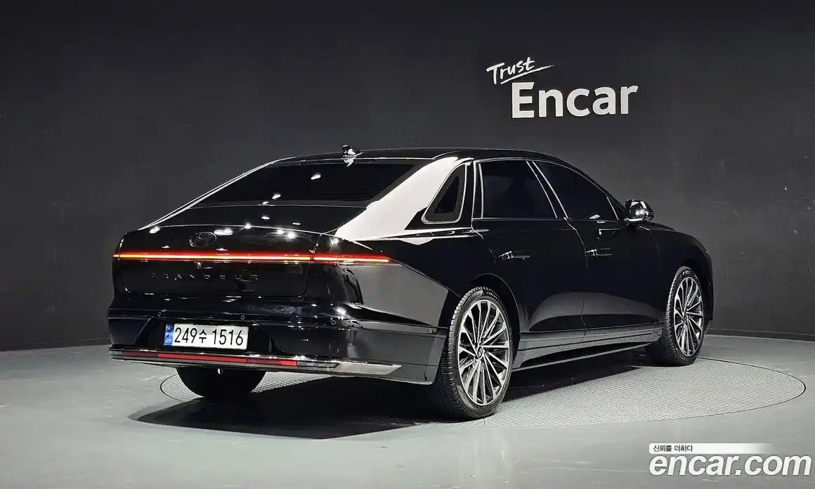 Hyundai Grandeur 2023 1.6 Автомат в Москве № 330922, фото 2