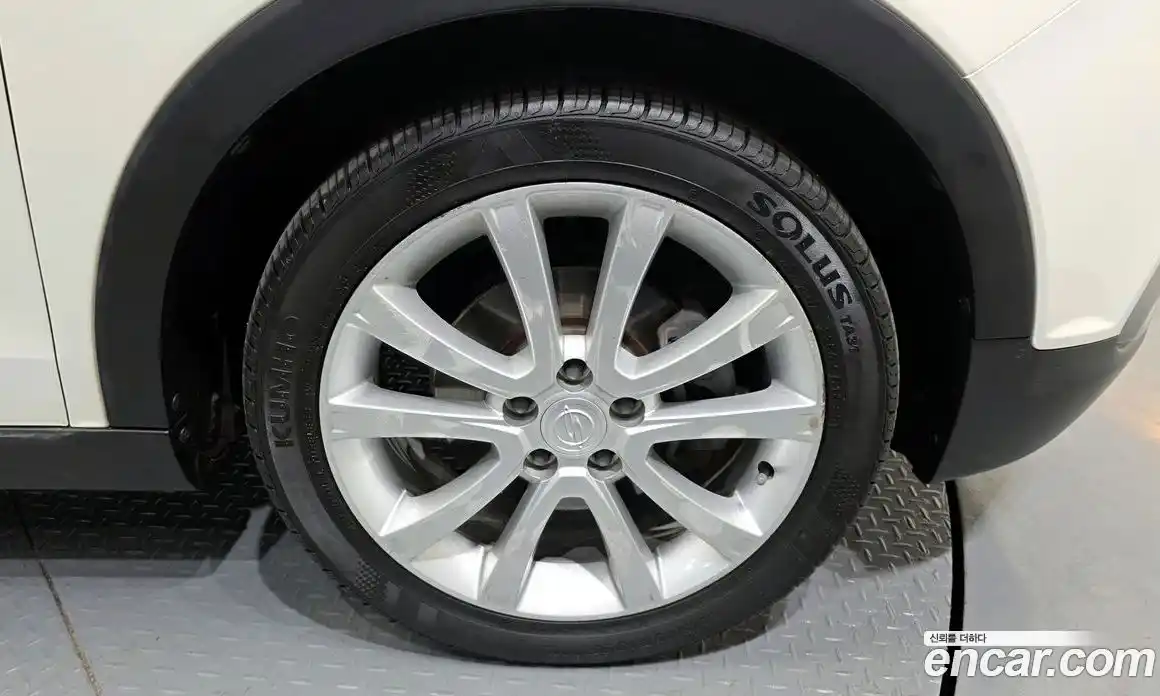 SsangYong TIBOLI 2016 1.6 Автомат в Москве № 341715, фото 6