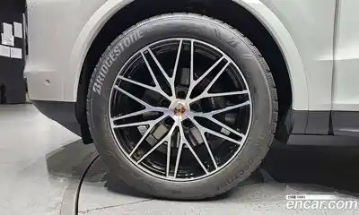 Porsche Cayenne 2025 3.0 Автомат в Москве № 344368, миниатюра 5