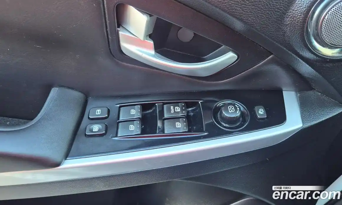 SsangYong Korando 2016 2.2 Автомат в Москве № 34701, фото 14