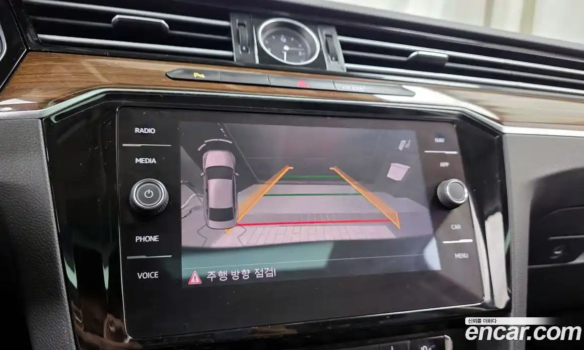 Volkswagen Passat 2018 2.0 Автомат в Москве № 357847, фото 14