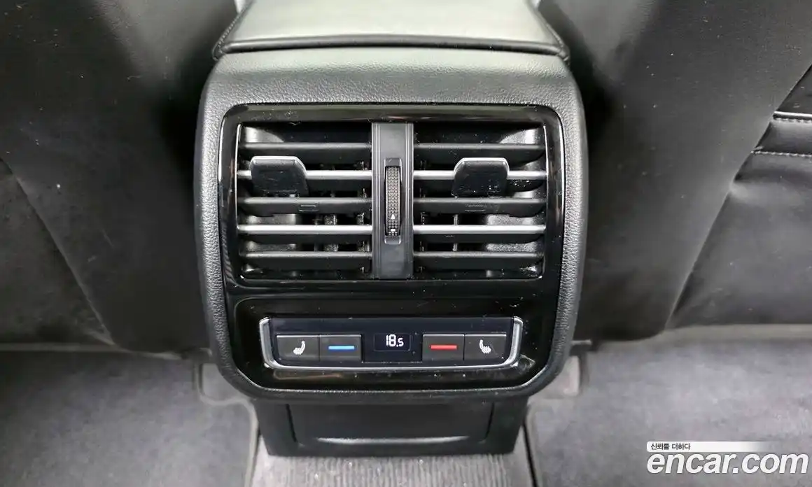 Volkswagen Passat 2018 2.0 Автомат в Москве № 357847, фото 17