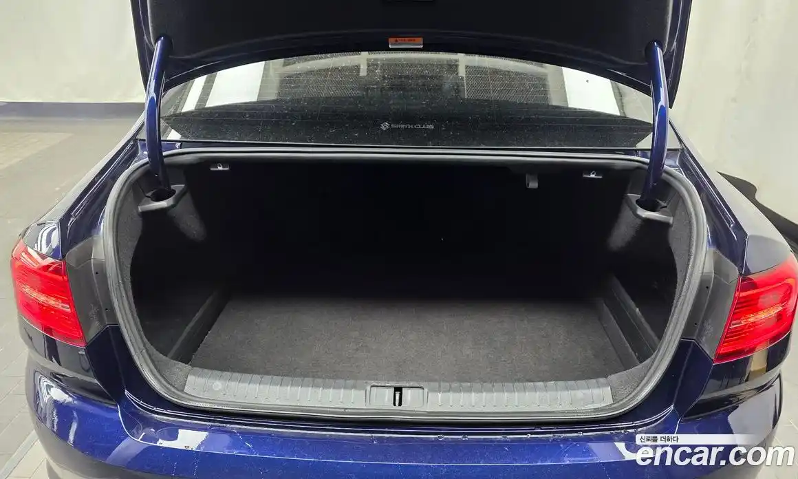 Volkswagen Passat 2018 2.0 Автомат в Москве № 357847, фото 19