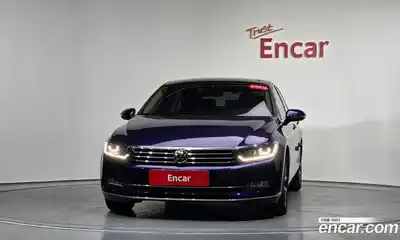 Volkswagen Passat 2018 2.0 Автомат в Москве № 357847, миниатюра 2