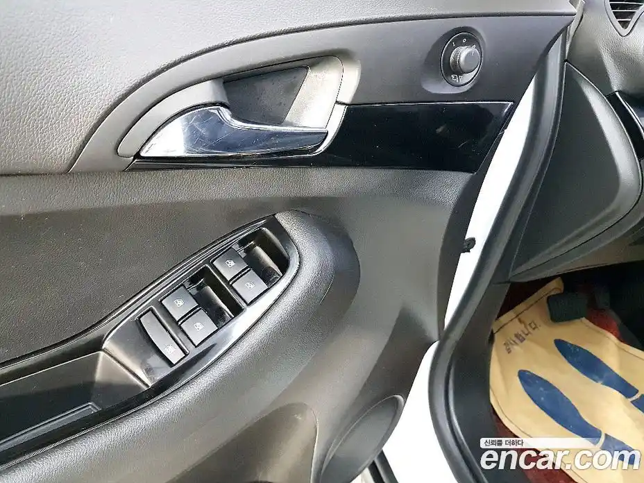 Chevrolet Orlando 2015 2.0 Автомат в Москве № 38312, фото 12