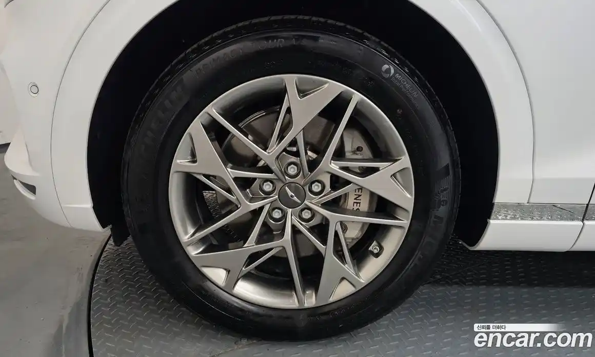 Genesis GV70 2024 2.5 Автомат в Москве № 386097, фото 5