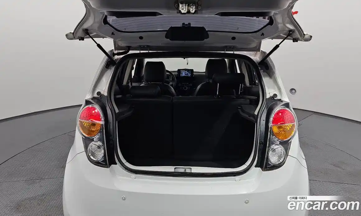 Chevrolet Spark 2012 1.0 Автомат в Москве № 38936, фото 6