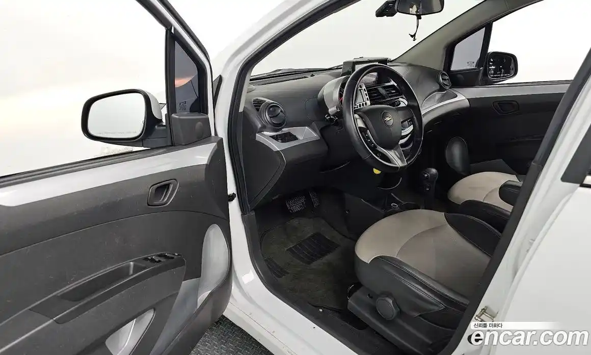 Chevrolet Spark 2012 1.0 Автомат в Москве № 38936, фото 9