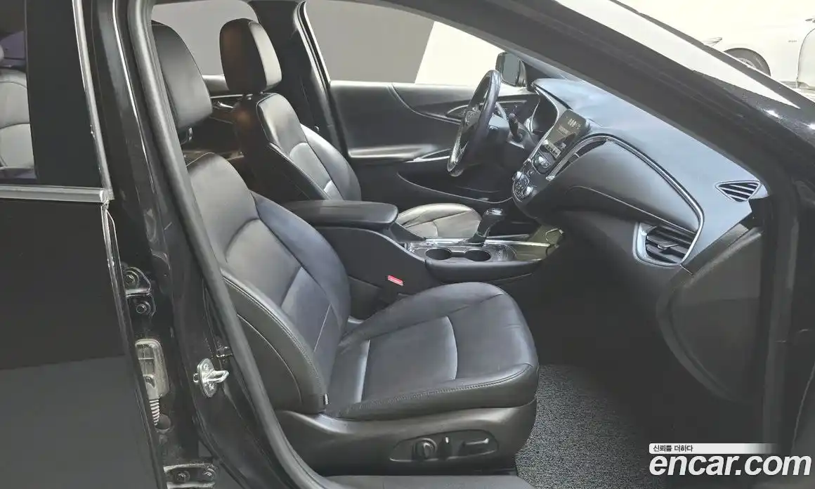 Chevrolet Malibu 2017 2.0 Автомат в Москве № 389947, фото 10