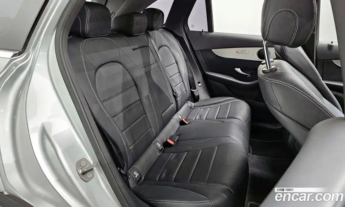 Mercedes-Benz GLC-Class 2017 2.1 Автомат в Москве № 390463, фото 12