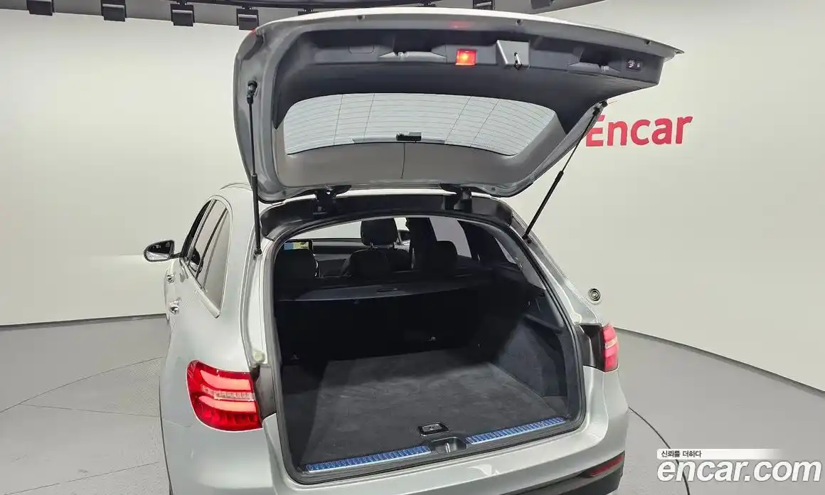 Mercedes-Benz GLC-Class 2017 2.1 Автомат в Москве № 390463, фото 20